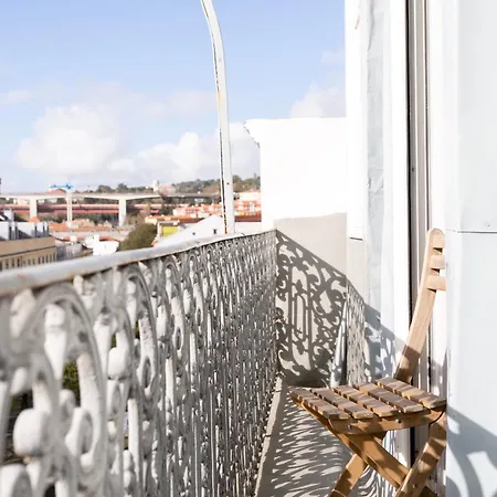 Beautiful Small Penthouse With Air Conditioner!